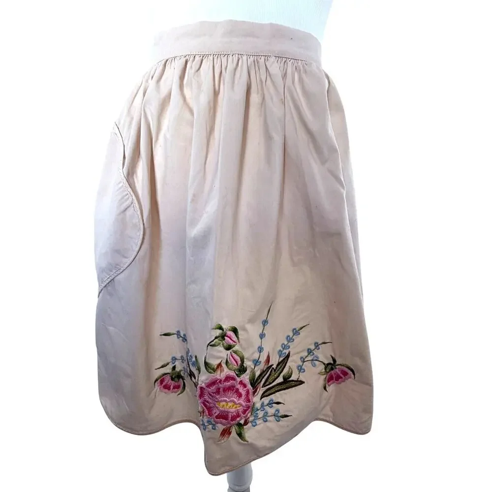 SKU2519 Lot  2 Handmade Vintage Aprons Blue Teapots & Cream Embroidered Flowers